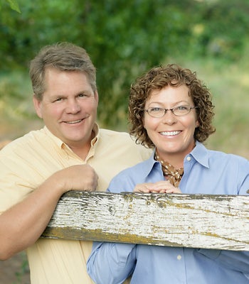Portrait of Mike and Erica Carr, Real Estate Agent.